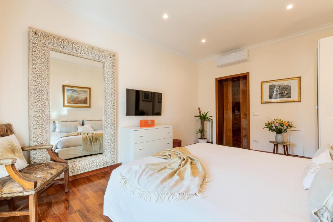 Apartment Atticus Forum Romanum Luxury Penthouse Rom